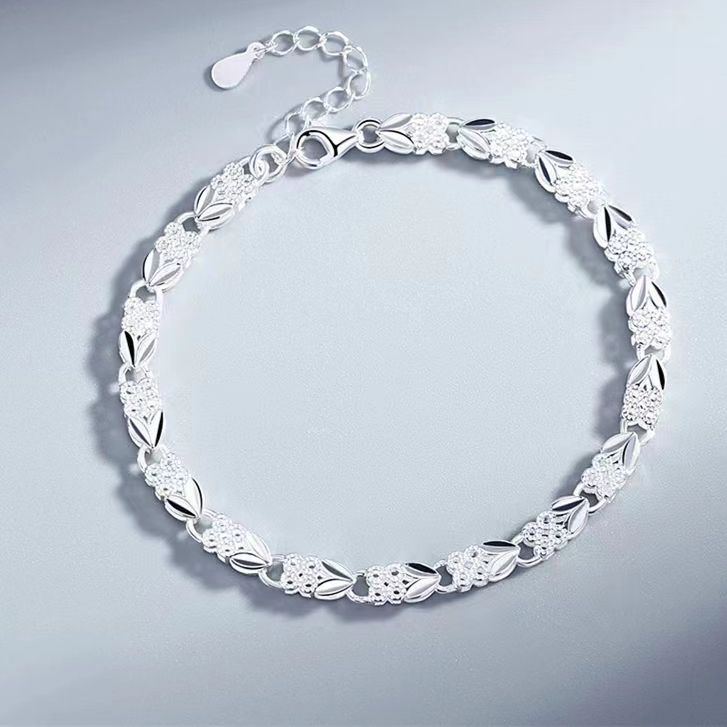 Agnès™ – Delicate Luminous Bracelet for Everyday Elegance