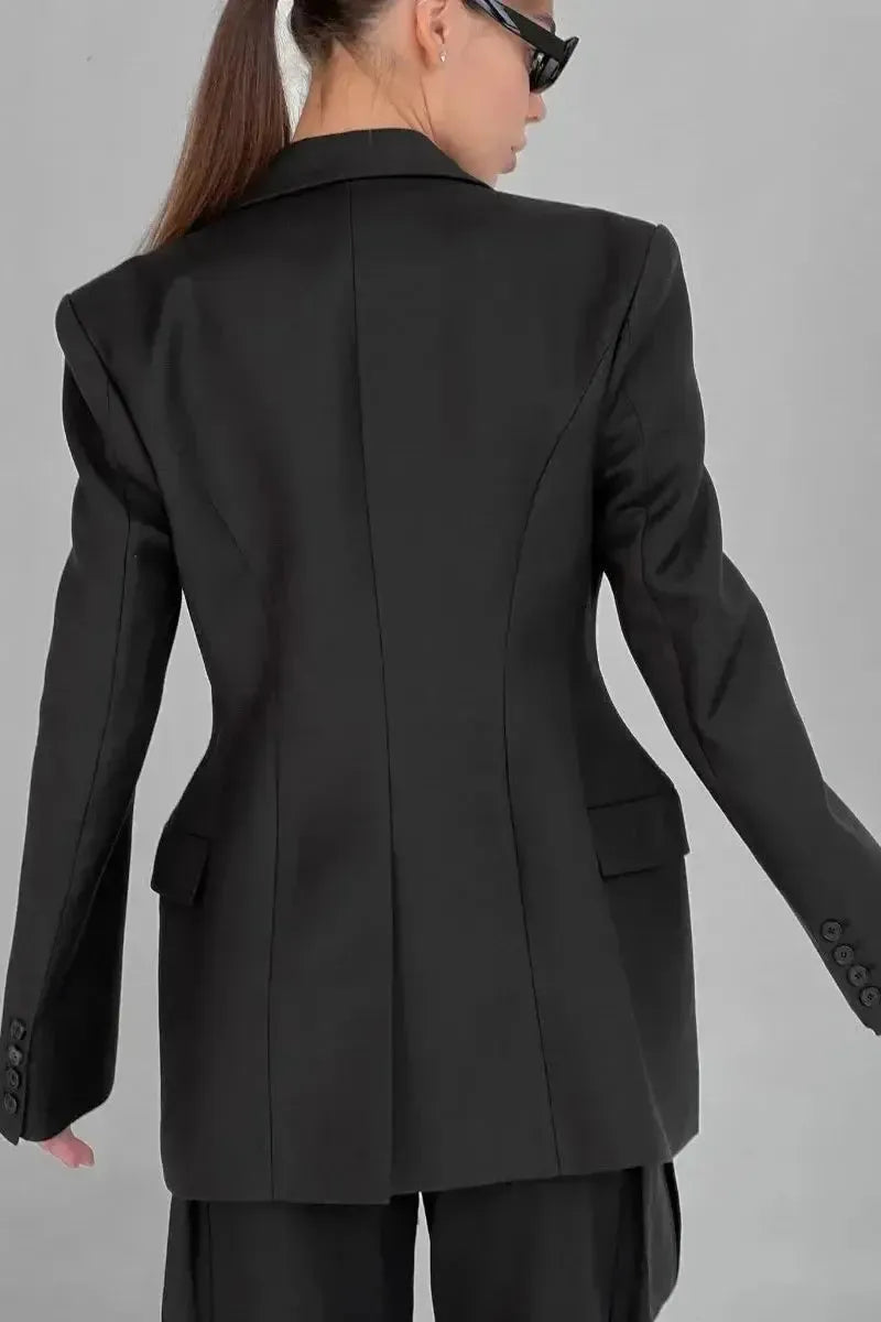 Élodie Grace – Perfect Jacket