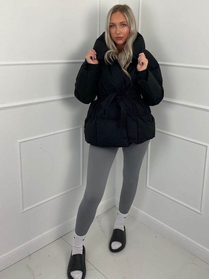 CALISTA™ | Puffer Coat with Short Belt