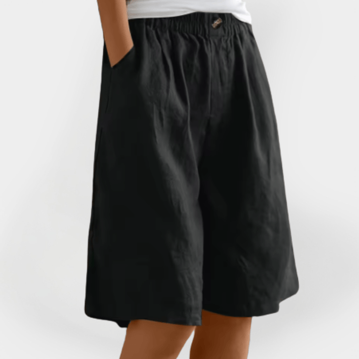 Liini Shorts