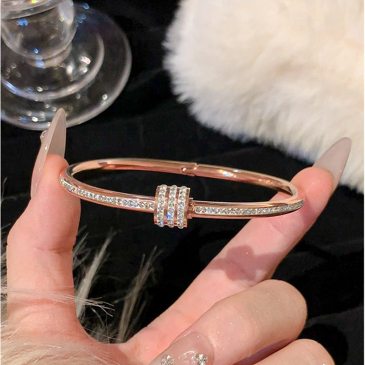 Élodie™ – Delicate Elegance with Subtle Radiance