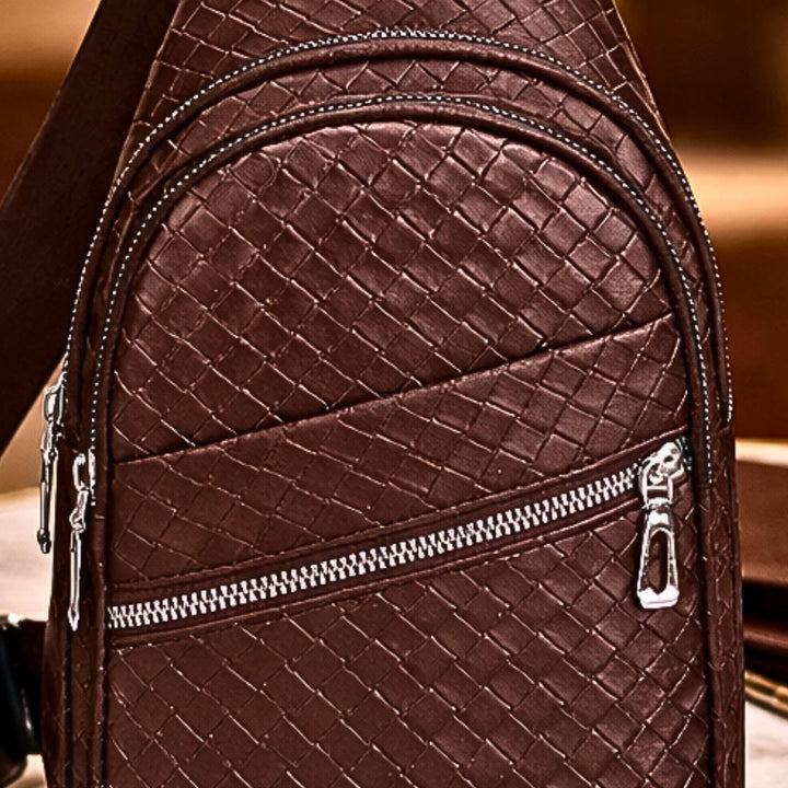 Tressé Chest Bag
