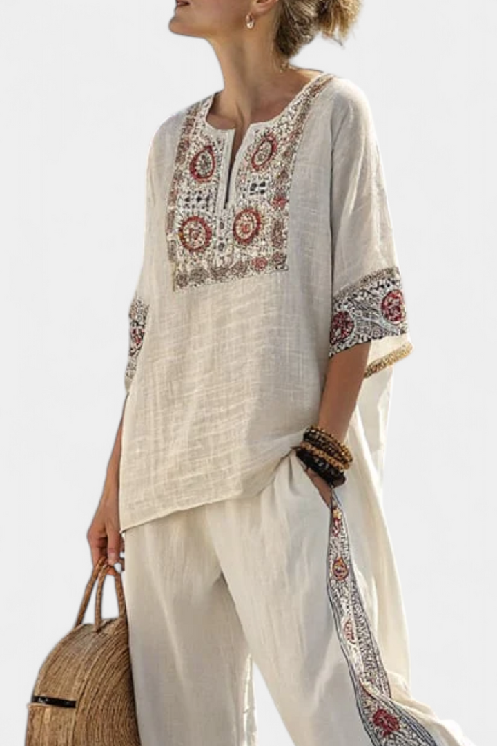 Isolde | Classic Embroidered Linen Set
