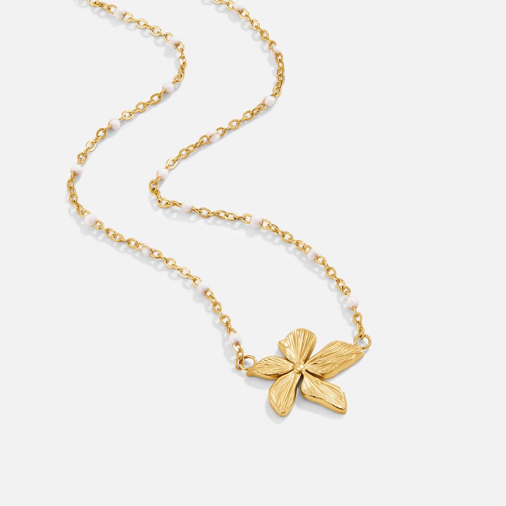 Elegant Gold-Tone Floral Necklace